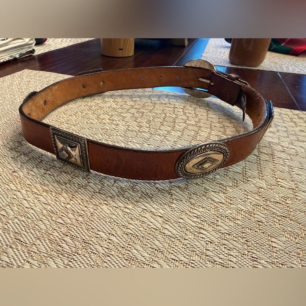 vintage Brighton Brown Leather conch style Belt with Silver Buckle sz 24-28"